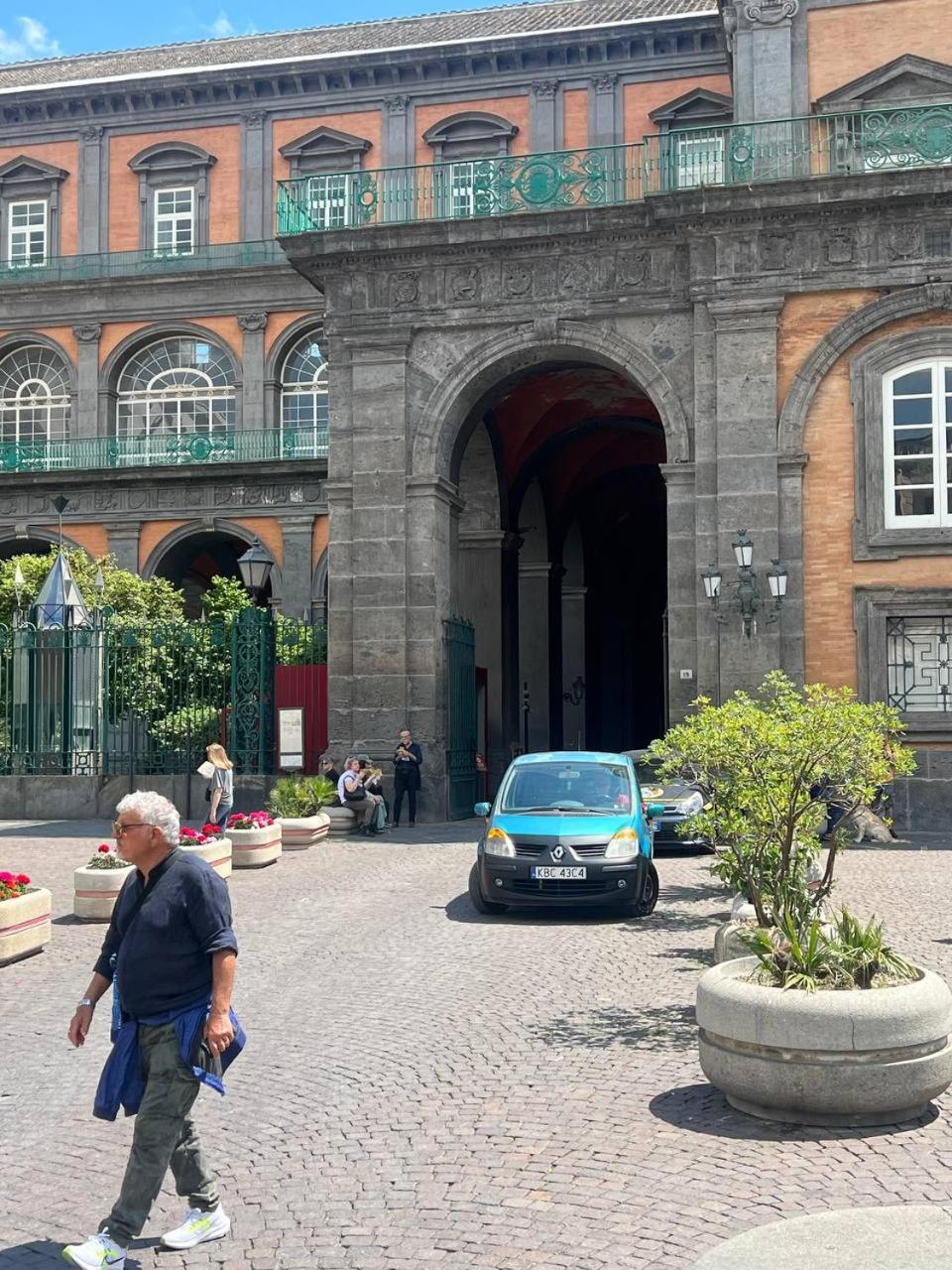 Casa Giulia Piazza Plebiscito Lejlighed Napoli Eksteriør billede