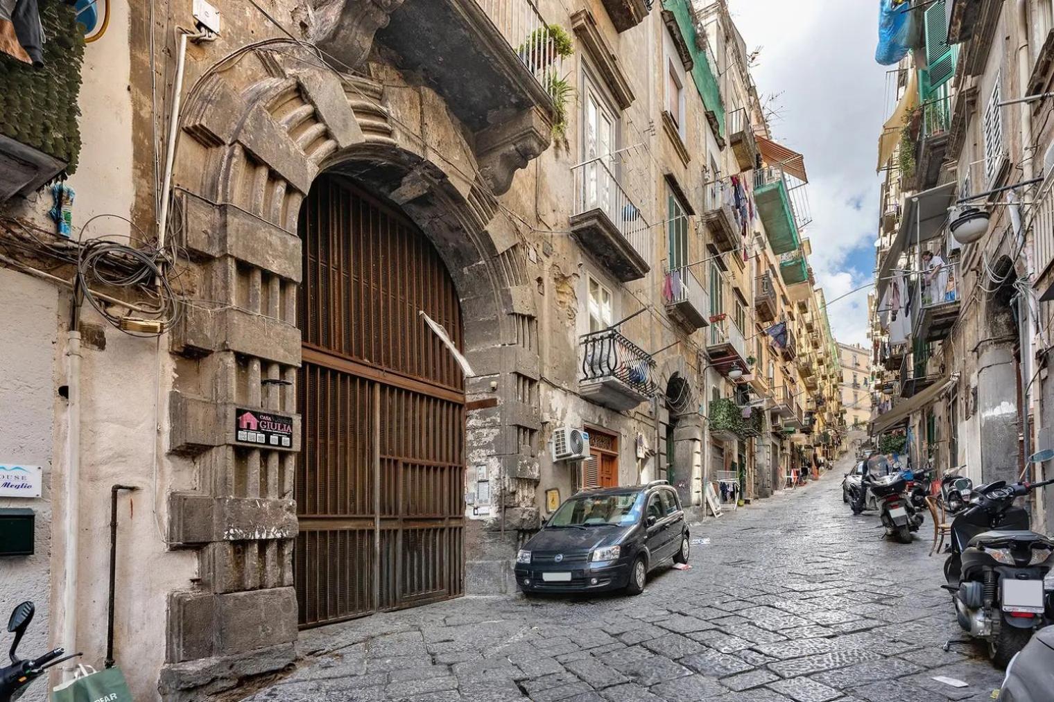 Casa Giulia Piazza Plebiscito Lejlighed Napoli Eksteriør billede